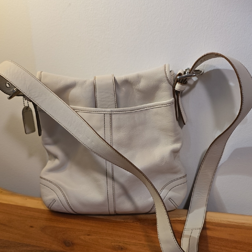Coach SALE Beige Leather Adjustable Strap Crossbody/Shoulder Bag - Picture 15 of 17
